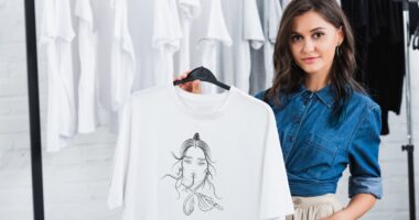 How To Use Customized T-shirt As A Marketing Tool &#8211; 2023 Guide