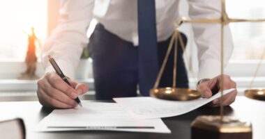 How to Find the Best Franchise Attorney for Your Needs?